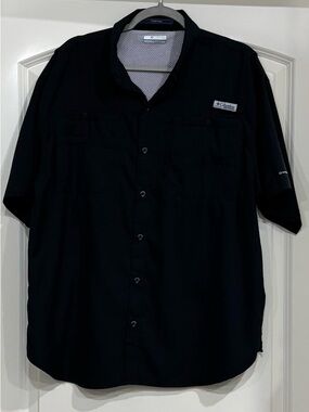 Columbia Men’s Short Sleeve Black Button-Down Shirt